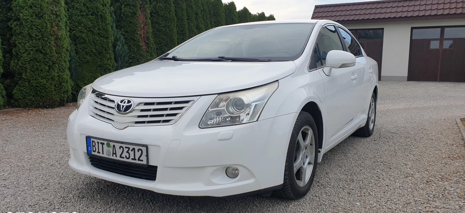 Toyota Avensis cena 25900 przebieg: 238000, rok produkcji 2009 z Sandomierz małe 529